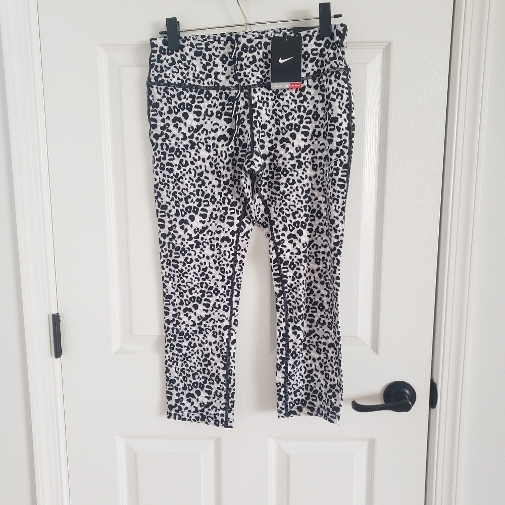 NWT Nike Dri-Fit Leggings